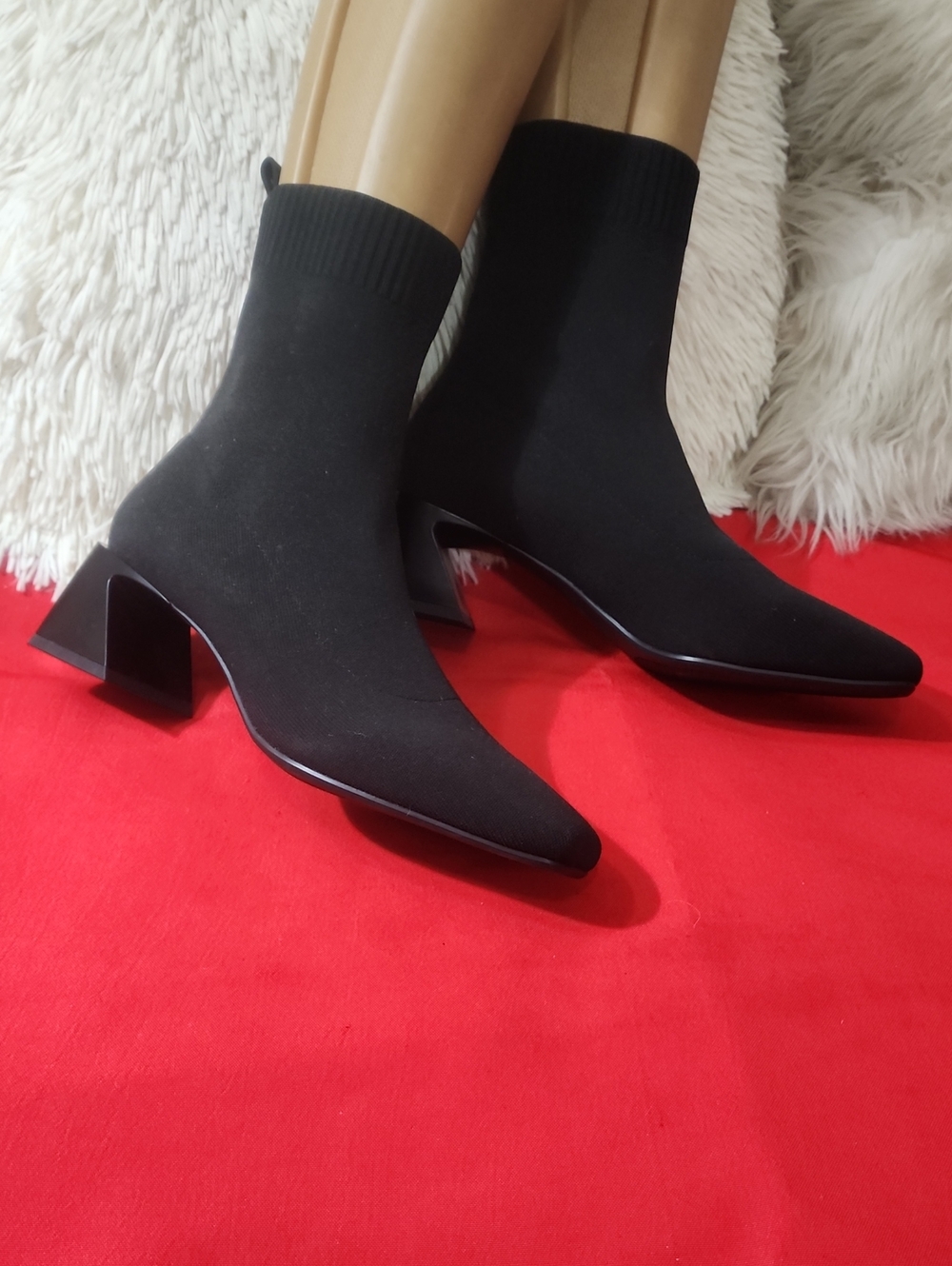 Vivaia Square-Toe Water-Repellent Block Heeled Boots (Regina Pro)